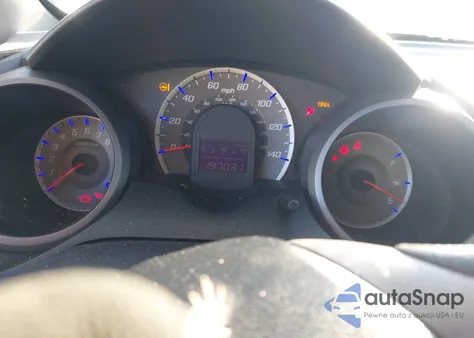 2011 Honda Fit z USA, uszkodzony, nr VIN JHMGE8H34BC028011